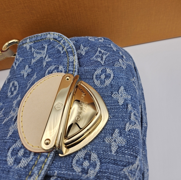 Brand new authentic Louis Vuitton denim remix Sunset - Picture 5 of 17